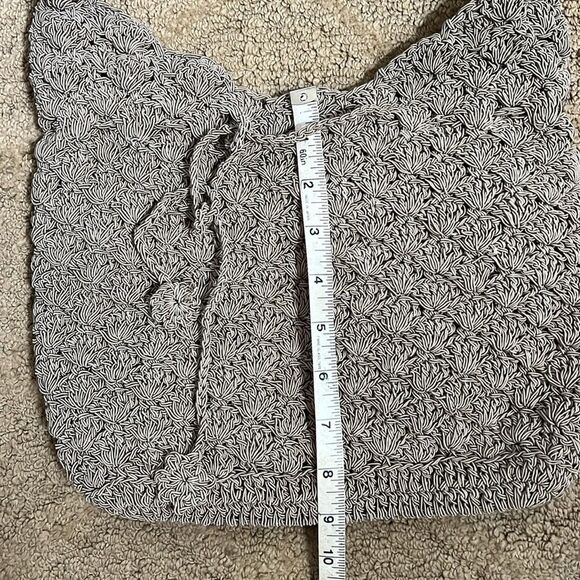 Crochet Works bag with acrylic shoulder strap. - Picture 9 of 10